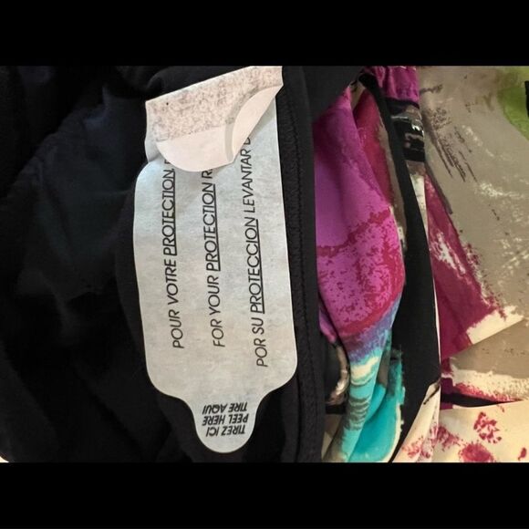 Colorful Women's One Piece Swimsuit - Picture 7 of 10